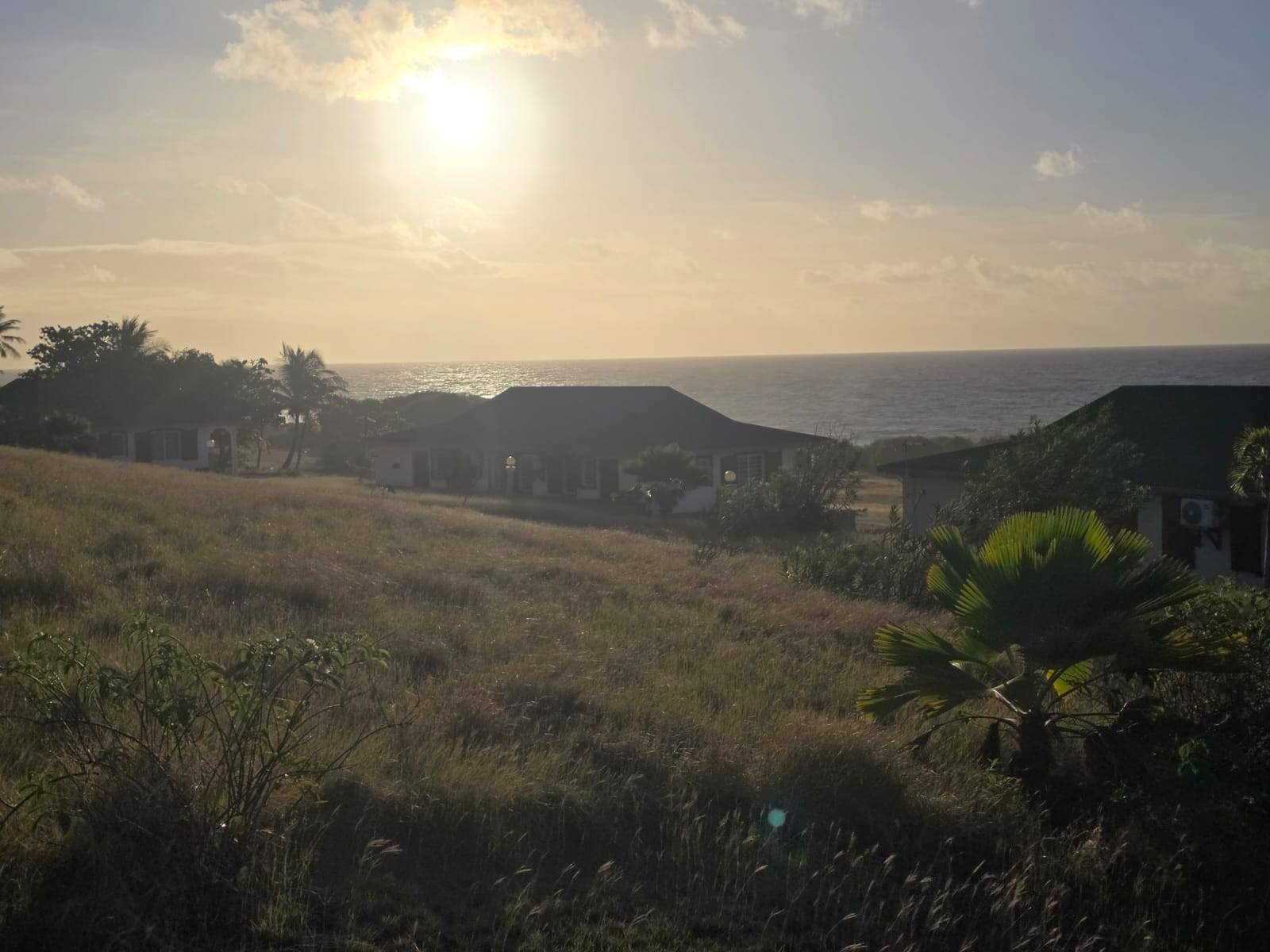 sunset-video-les-flots-bleus-la-desirade-gites-3